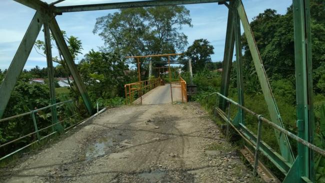 Kondisi Jembatan Menuju Nagari Sikabu, Dalam Keadaan Darurat