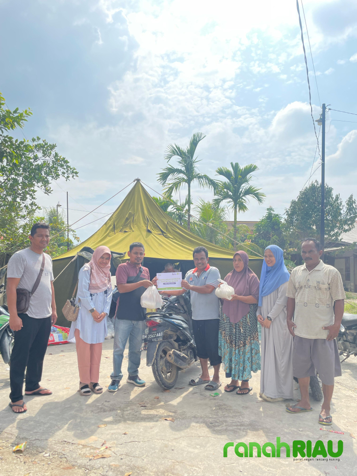 Kolaborasi IZI Perwakilan Riau dan TDA Peduli Pekanbaru 8.0 Salurkan Bantuan untuk Penyintas Banjir 