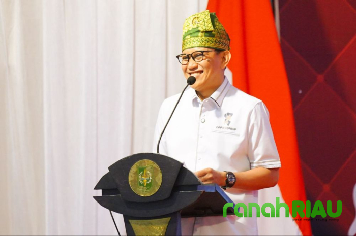 Peresmian Pengurus IKA UNDIP Riau 2025 dihadiri Menteri BP2MI Abdul Kadir Karding 