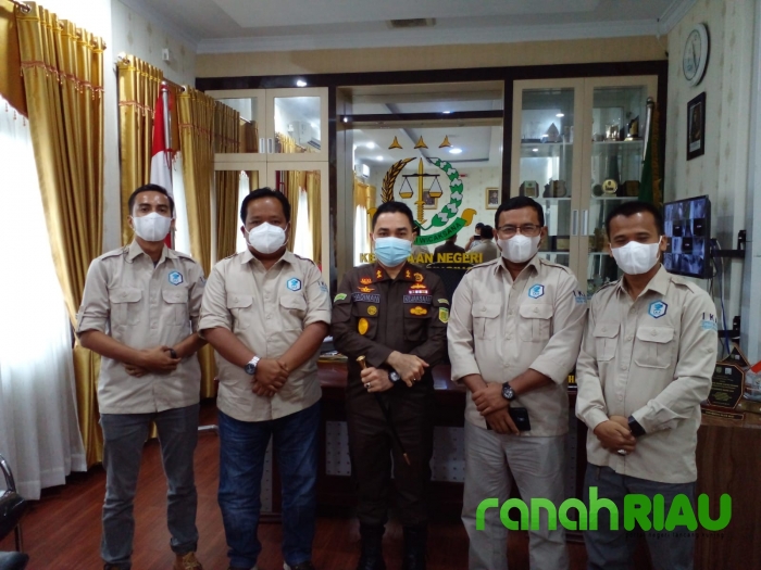 Kajari Kuansing di Daulat Menjadi Pelindung IKA STM Teluk Kuantan