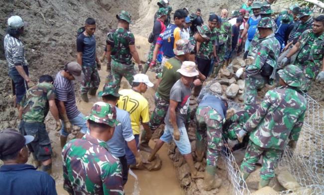 Tidak Siakan Momen TNI Rakyat Harmonis Garap 3 Pilar