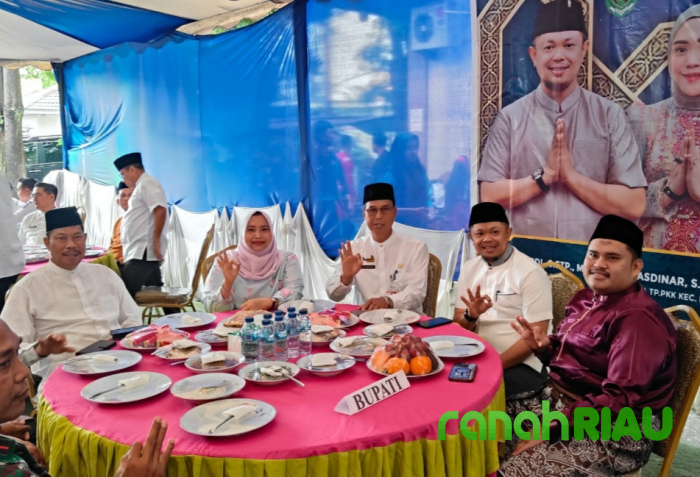 Berlangsung Meriah, Bupati Bengkalis Hadiri Halal Bihalal di Kantor Camat Mandau