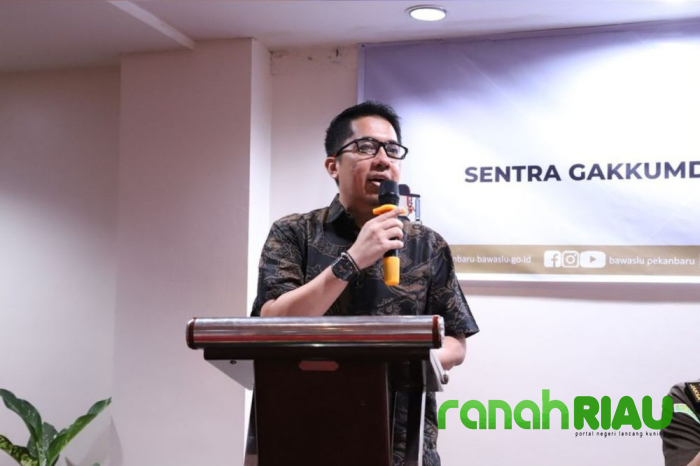 Masa Tenang Kampanye Pilkada 2024, APK di Pekanbaru Mulai Dibersihkan