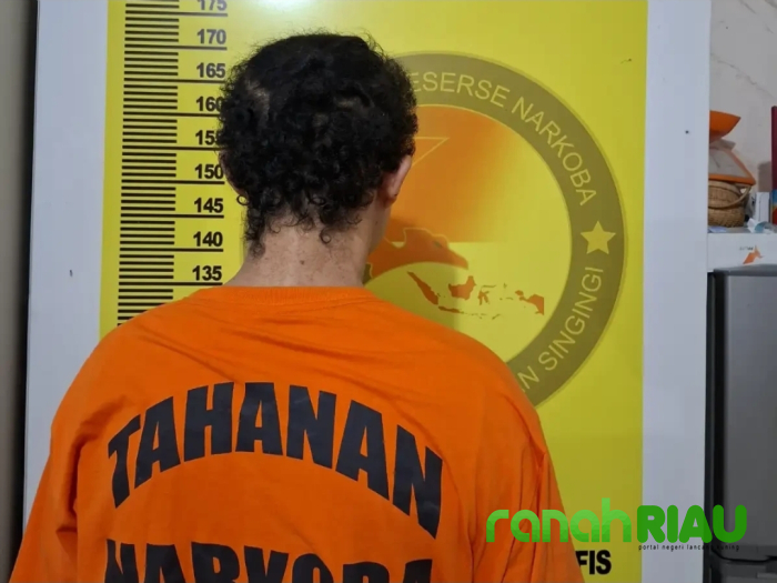 Apes.!! Tim Elang Kuantan Ringkus Pengedar Sabu di Sebuah Kontrakan, Satu Pelaku Masih Diburuh