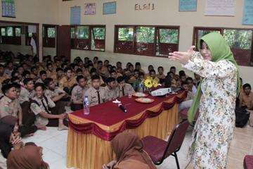 Harapkan Siswa Tidak Apatis Terhadap Penyelenggaraan Negara