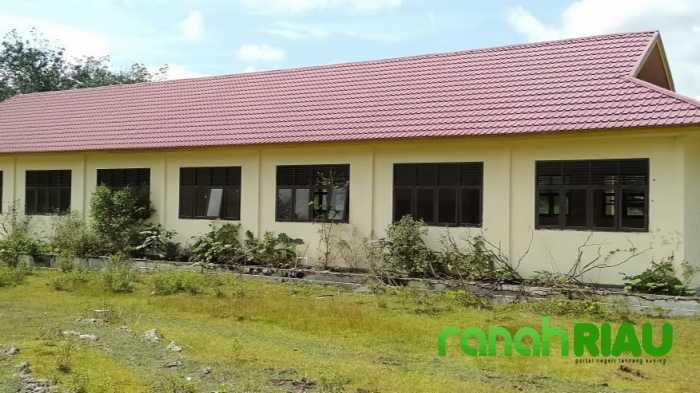 Tak Hanya Proyek Tiga Pilar, Gedung SD Juga Terlantar Di Kuansing