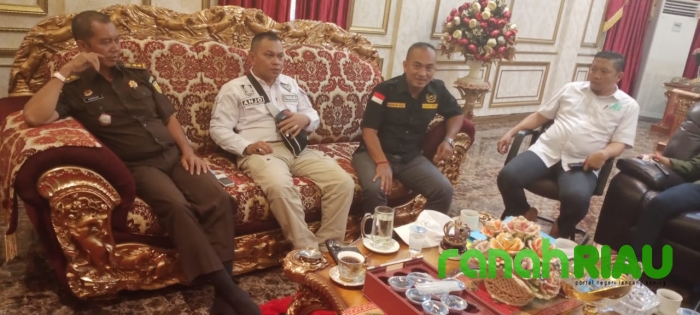 Panglimo Gagak Hitam kota Pekanbaru Menegaskan, Hentikan Kisruh di LAM Kota