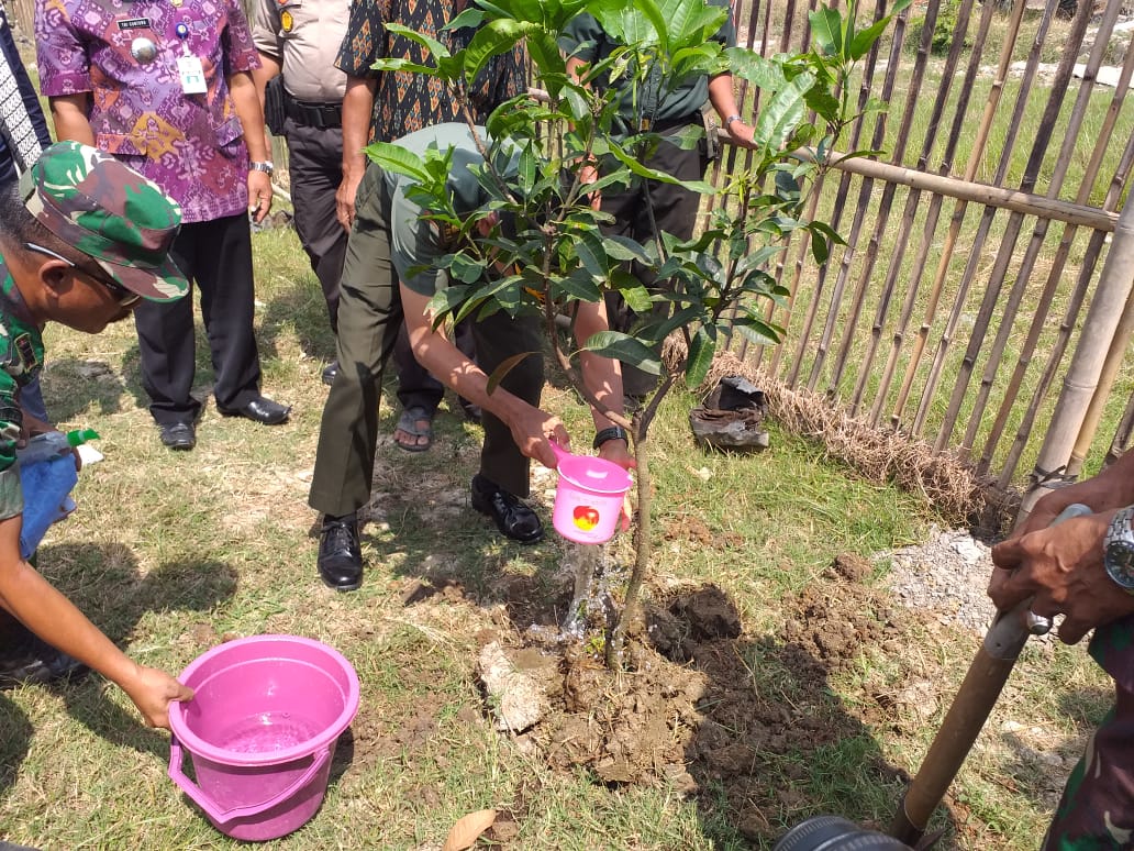  Brigjen Dedi: Pohon Harus Disiram Karena Juga Butuh Minum