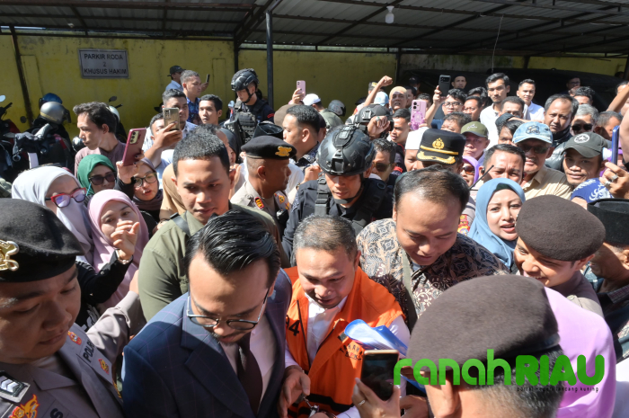 Sidang Panas! Abdul Wahid Klaim Semua Tuduhan hanya Tafsir Jaksa