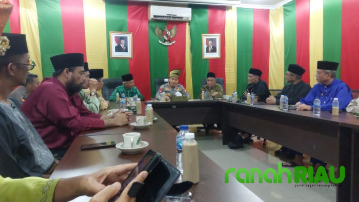 Petang-Petang Sambangi Gedung LAM, Kapolda Riau: Saya Grogi dengan sambutan yang Luar biasa ini