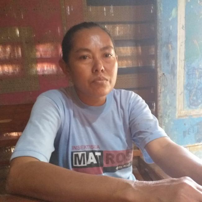 Warga Antusias Walaupun Jalan Belum Selesai