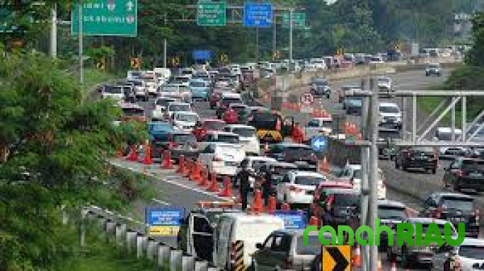 Antisipasi Macet Total, Jalur Puncak dari Cianjur Ditutup Saat Malam Tahun Baru 2025