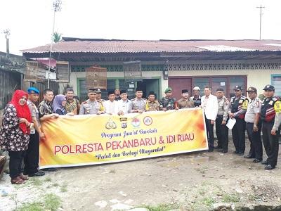 Suasana Tangis dan Haru Warnai Jumat Barokah Polresta Pekanbaru