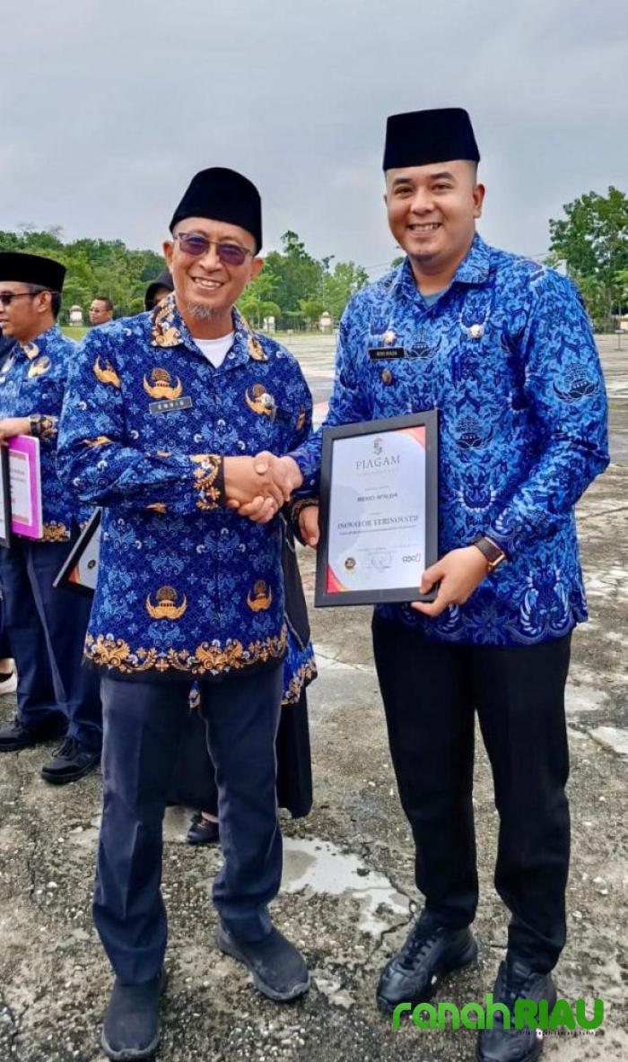 Ridho Afalda, Lurah Pangkalan Kerinci Timur, Raih Penghargaan Inovator Terinovatif 