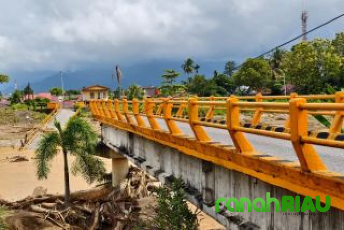 Perpanjang Status Tanggap Darurat Bencana, Gubenur Sumatera Barat Optimalkan Pendataan Korban