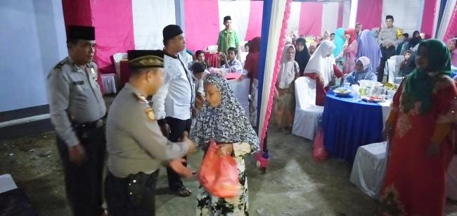Polsek Kuantan Mudik Buka Puasa Bersama Anak Yatim dan Jompo