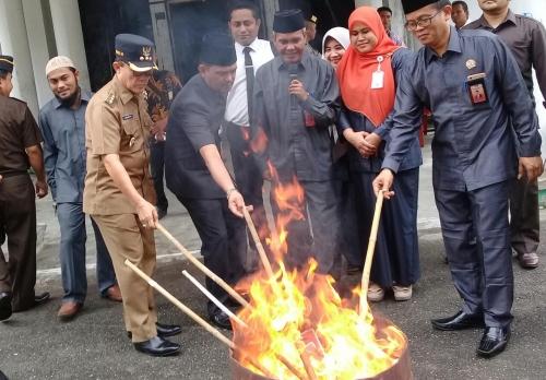 KPU Dumai Musnahkan 613 Surat suara yang rusak