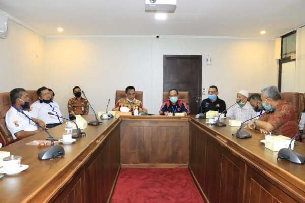 Sekda Buka Musyawarah Forum Komunikasi RT/RW Kota Pekanbaru