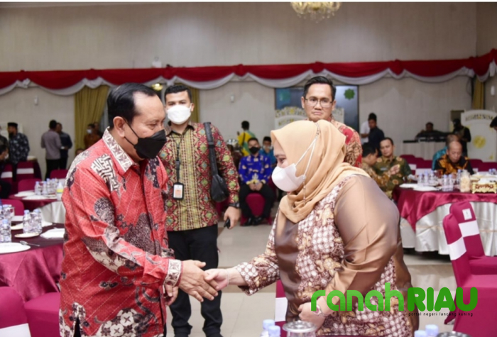 Eratkan Silaturahmi, Bupati Bengkalis Hadiri Welcome Dinner Bersama Gubernur se-Sumatera