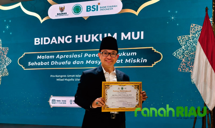 Abd. Aziz: Keadilan Bukan Milik Orang Kaya, MUI Beri Penghargaan atas Dedikasi Membela kaum Miskin