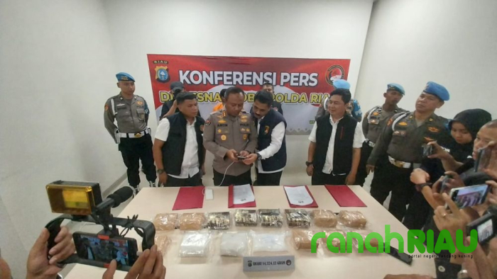 Polda Riau gagalkan Peredaran Sabu 14 kg Jaringan Internasional di Pekanbaru