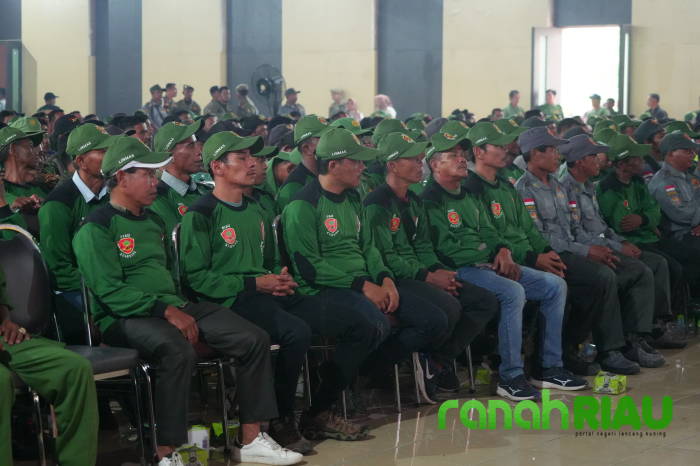 Ribuan Anggota Linmas Siap Ditugaskan di 1006 TPS se Kuansing