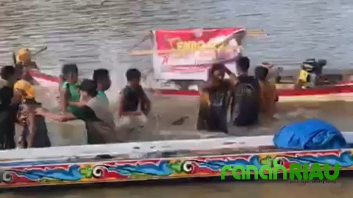Miris..! Oknum Atlet Jalur Lancang Kuning Datuak Panglimo Dalam Amuk Kapal Milik Jalur Untung Sakato