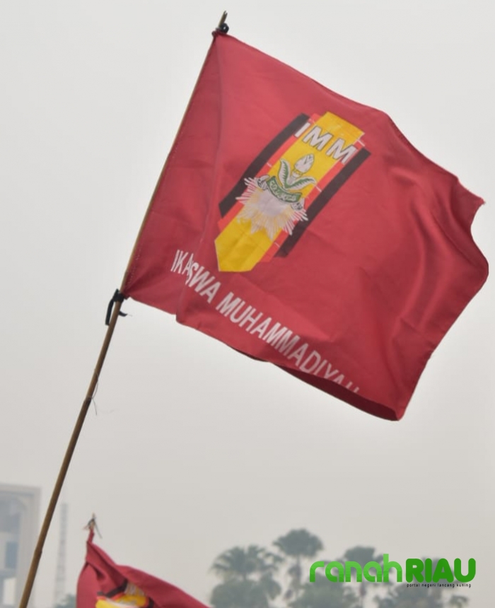 September kelabu di Bumi Lancang Kuning