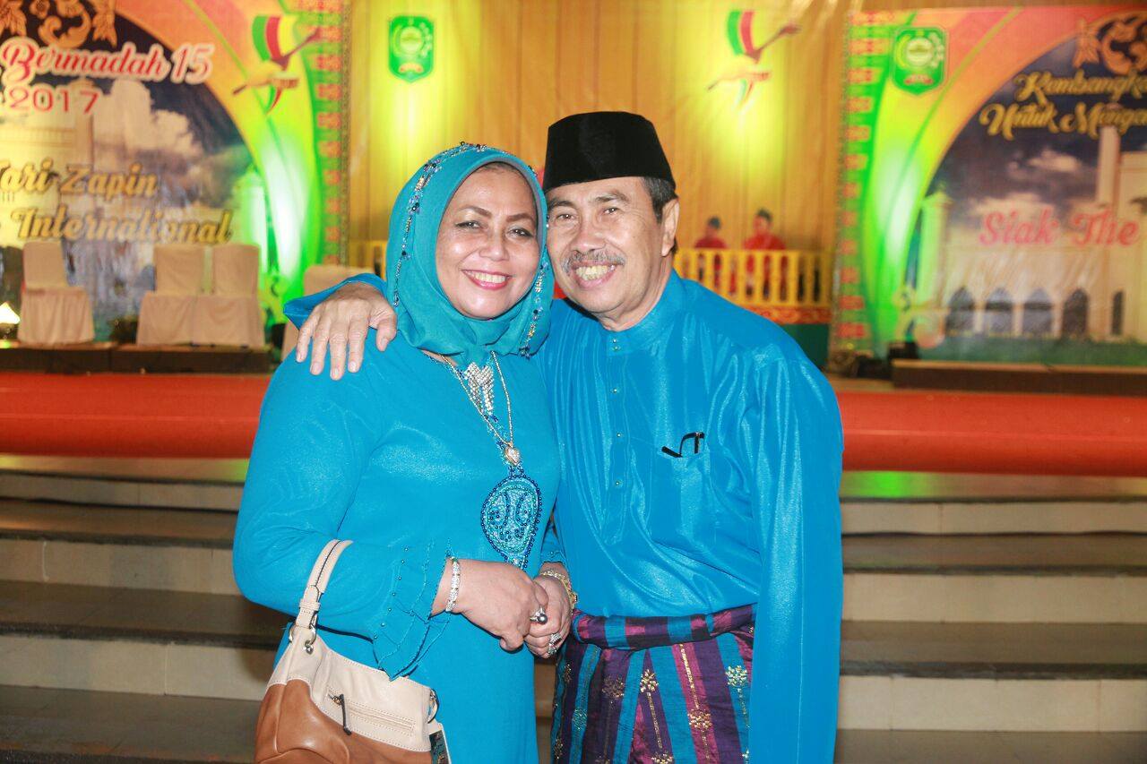 Istri Gubernur Riau beserta dua Ajudan terkonfirmasi positif Covid 19