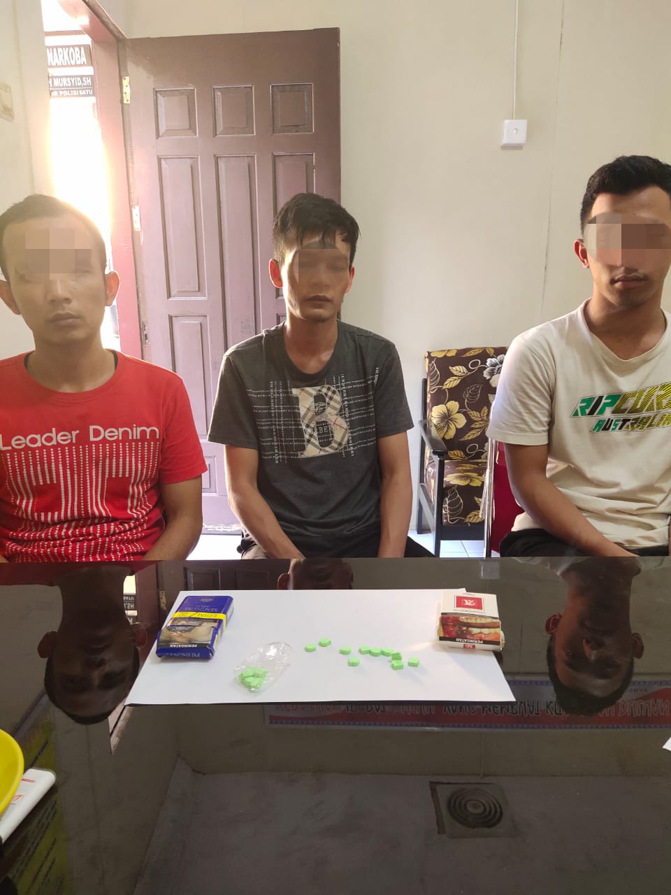 Sudah Diintai, Tiga Pria Ini Kena Grebek, Pil Ekstasi Jadi Bukti