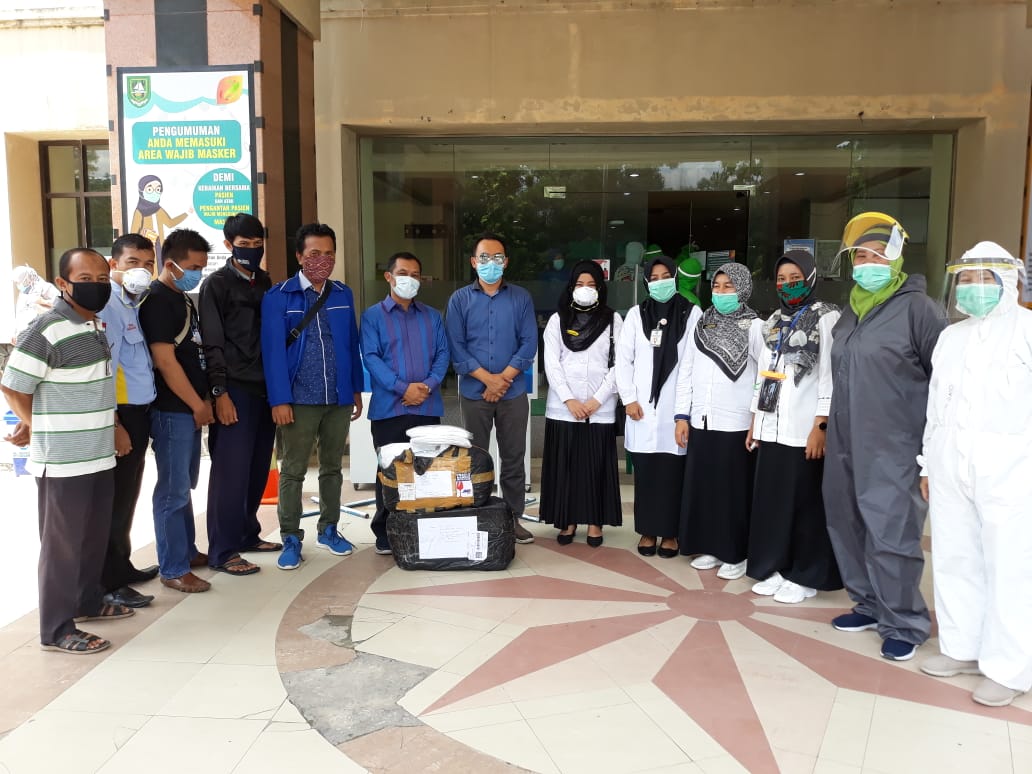 DPD PAN Bengkalis Serahkan Puluhan APD ke RSUD Mandau