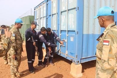 Satgas Indobatt-03 Berhasil Keluarkan Dua Container di Pelabuhan Sudan