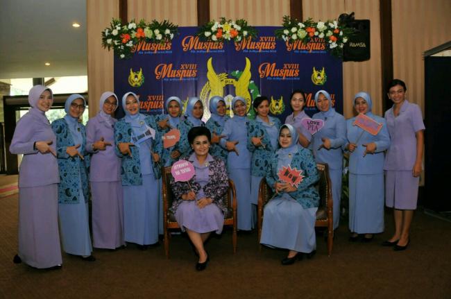 Ketum Dharma Pertiwi Berikan Pembekalan Kepada Anggota PIA Ardhya Garini