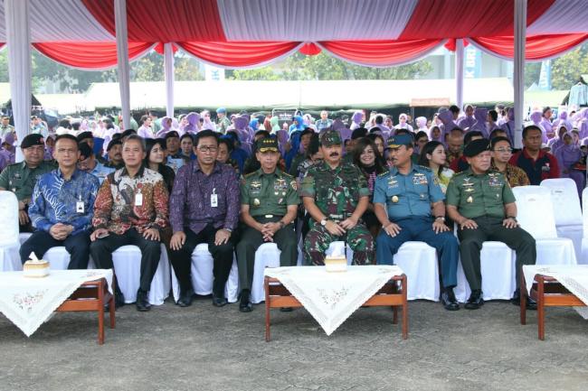 Panglima TNI: Bazar Ramadhan Wujudkan Silaturahmi Prajurit dan PNS TNI