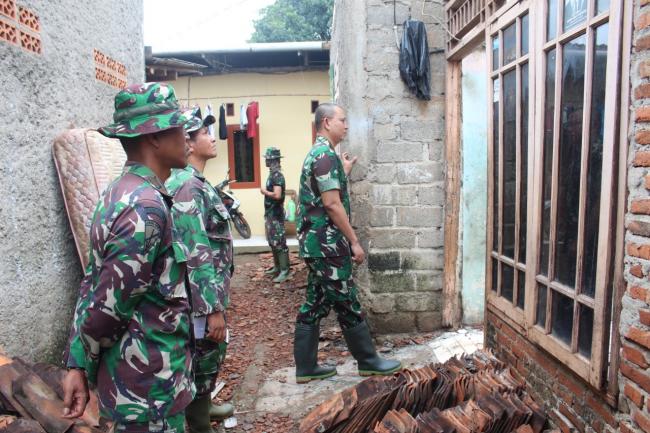 Dansatgas TMMD Tinjau Renovasi Rutilahu Di Kampung Cakung