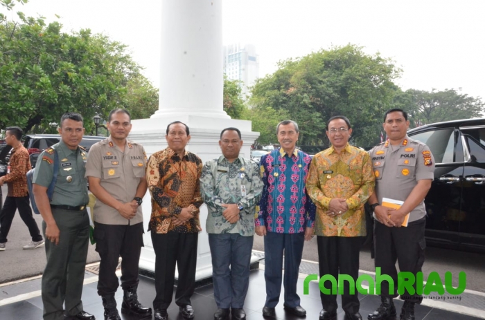Plh Bupati Kampar hadiri Rakornas Karhutla bersama Presiden