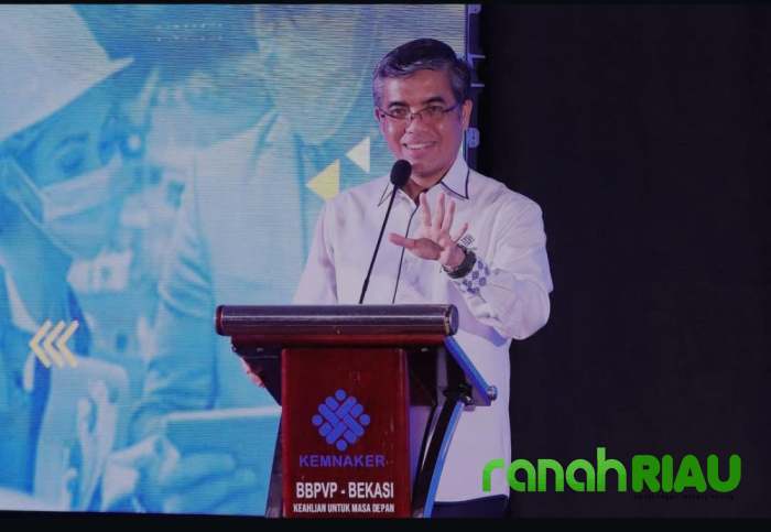 Menaker Sampaikan Tantangan dan Strategi Pelindungan Pemberdayaan Pekerja Migran