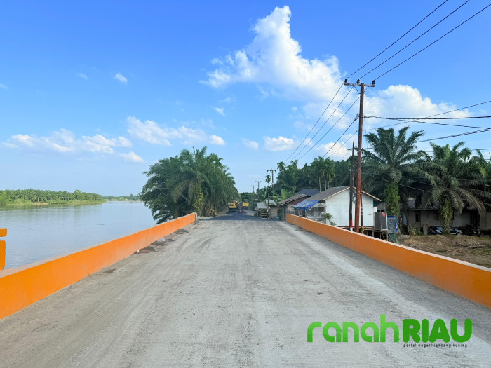 Janji Abdul Wahid perbaiki Jembatan Sekayan Deras kini Dipenuhi melalui UPTJJ Wilayah V