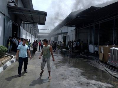 Gudang PT Srideli Jaya Siak Hulu Kampar Terbakar, Ini kronologisnya