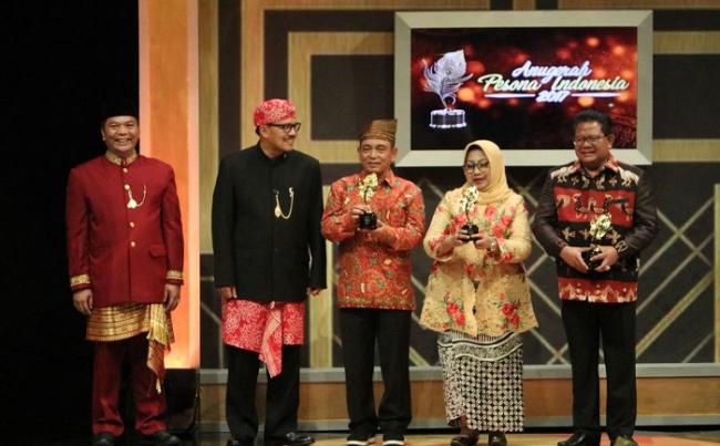 Kerennn Abisss... BONO Jadi Wisata Selancar Terpopuler di Indonesia