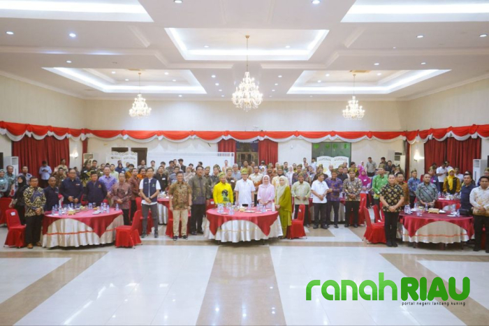 Hadir di Acara Pelantikan Pengurus IKA UNDIP Riau, Gubri ajak jadi Mitra Strategis Pemerintah 