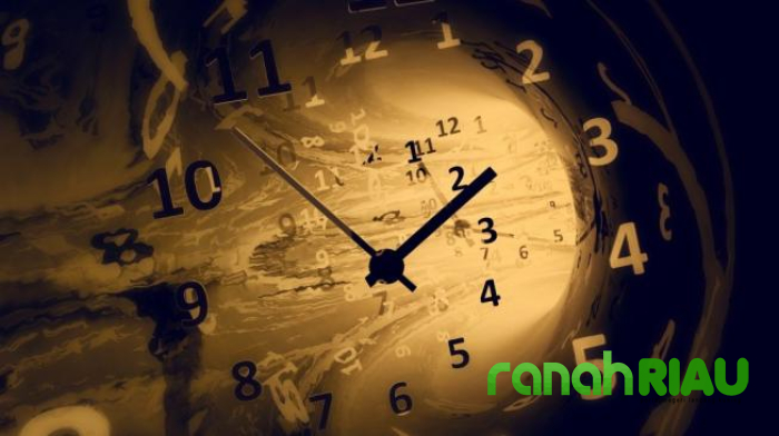 Puisi tentang Jiwa: Rahasia Suci Pada Waktunya, karya Esti Rusia