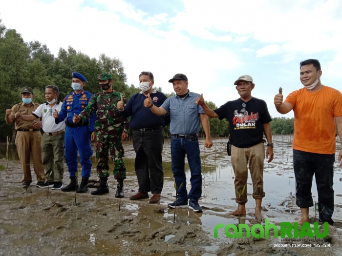 HPN 2021 dan HUT PWI ke 75, Insan Pers di Inhil Ikuti Wisata Jurnalistik ke Pantai Mabloe