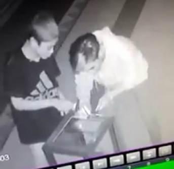 Terekam kamera Pengintai saat maling kotak infak, Remaja tanggung ini diringkus Polisi