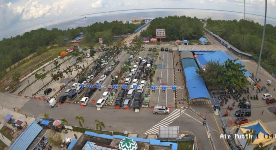 Viral Mobdin Tanpa Ikut Antrean di Pelabuhan Roro, Ini Tanggapan Kadiskominfotik Bengkalis