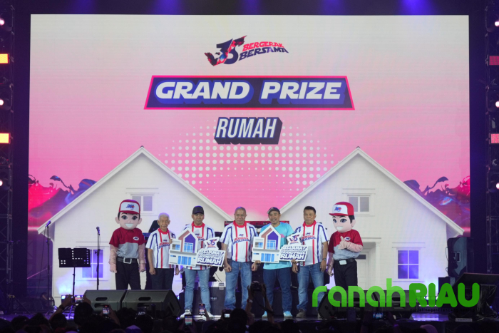 JNE Raih Rekor MURI, Ratusan Karyawan bisa Umrah: Ketika Perusahaan Menghadirkan Mimpi menjadi Nyata