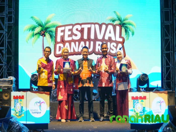 Festival Danau Rusa 2024 Resmi Ditutup, Pj. Bupati Apresiasi Antusiasme Masyarakat