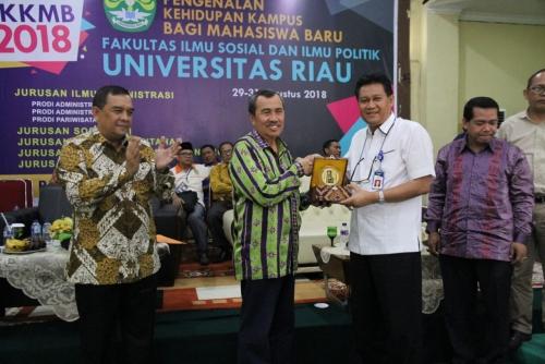 Sampaikan  Kuliah Umum di UR, Syamsuar: Mahasiswa Jangan Alergi Politik