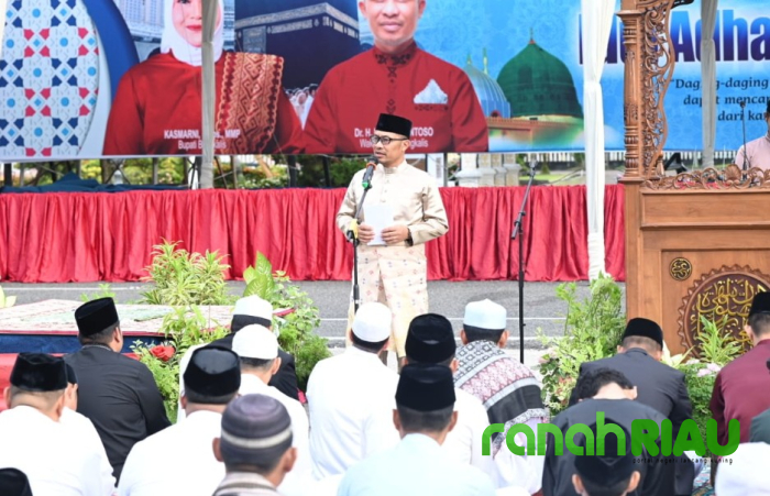 Wabup Bengkalis Ajak Masyarakat Eratkan Ukhuwah dan Keikhlasan Berkurban