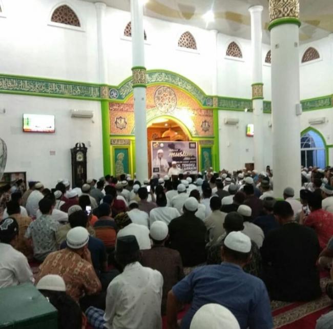 Tabligh Akbar bersama Wasekjen MUI KH. Tengku Zulkarnain